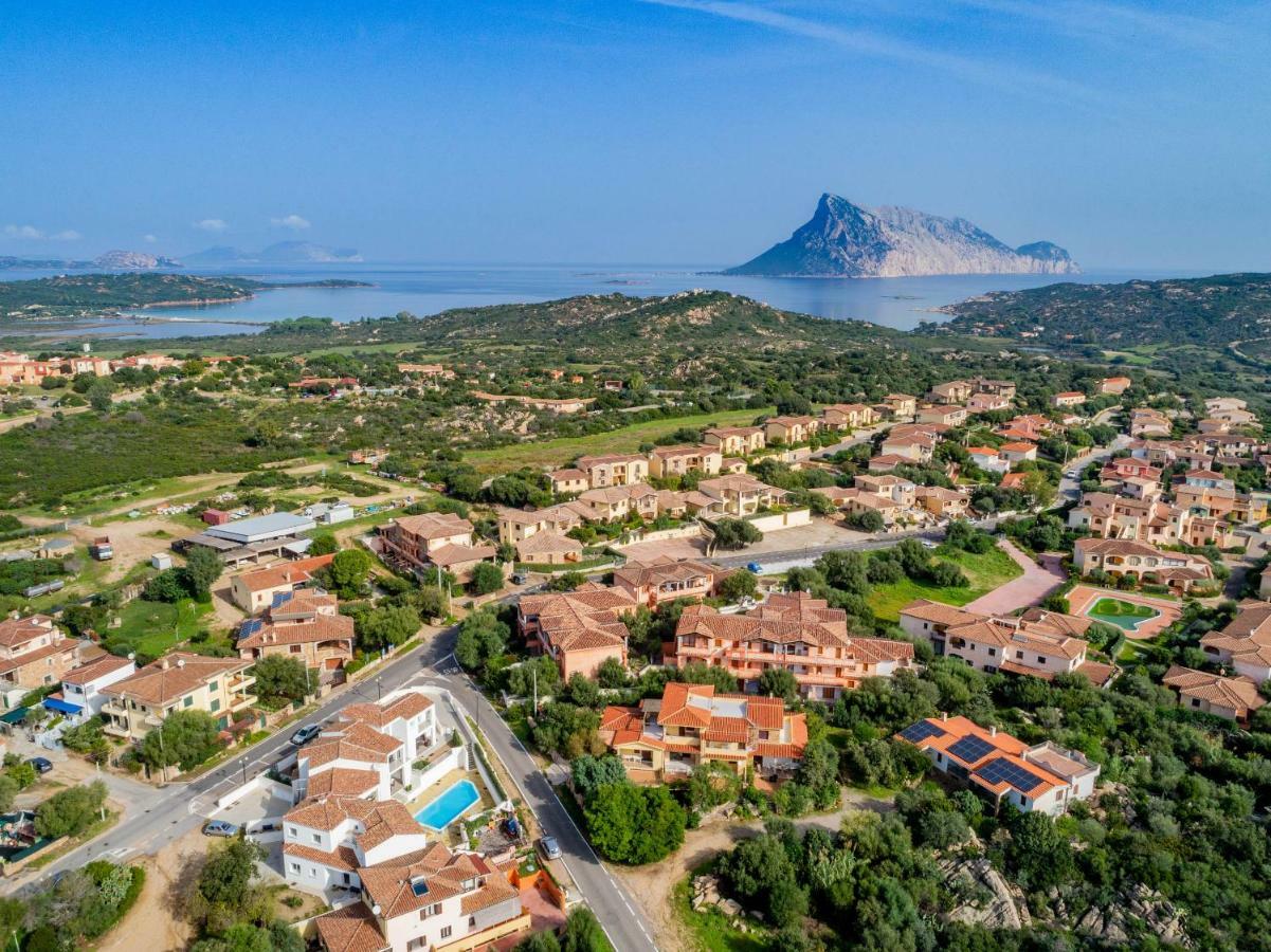 Caneis Apartments San Teodoro  Exterior photo