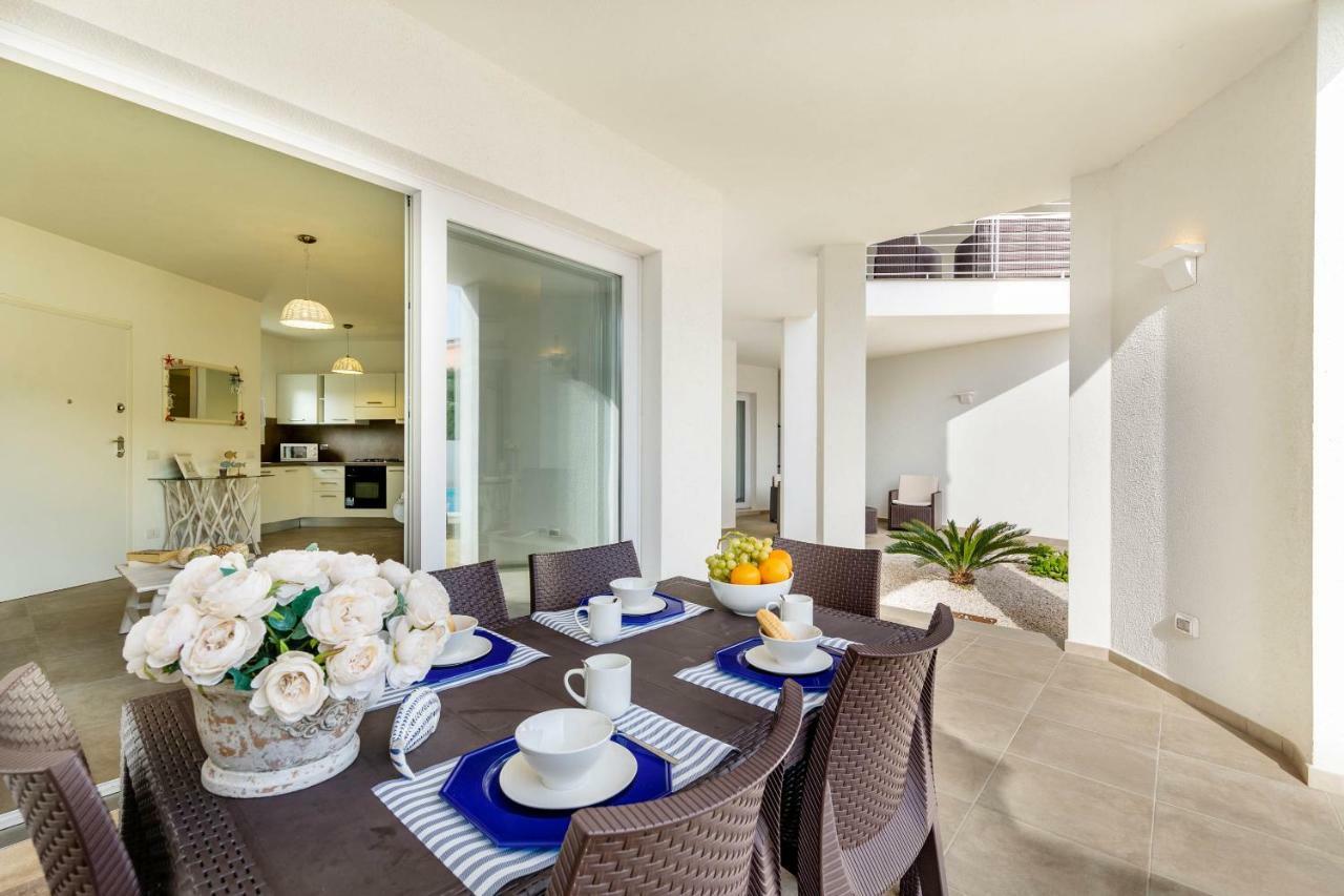 Caneis Apartments San Teodoro  Exterior photo