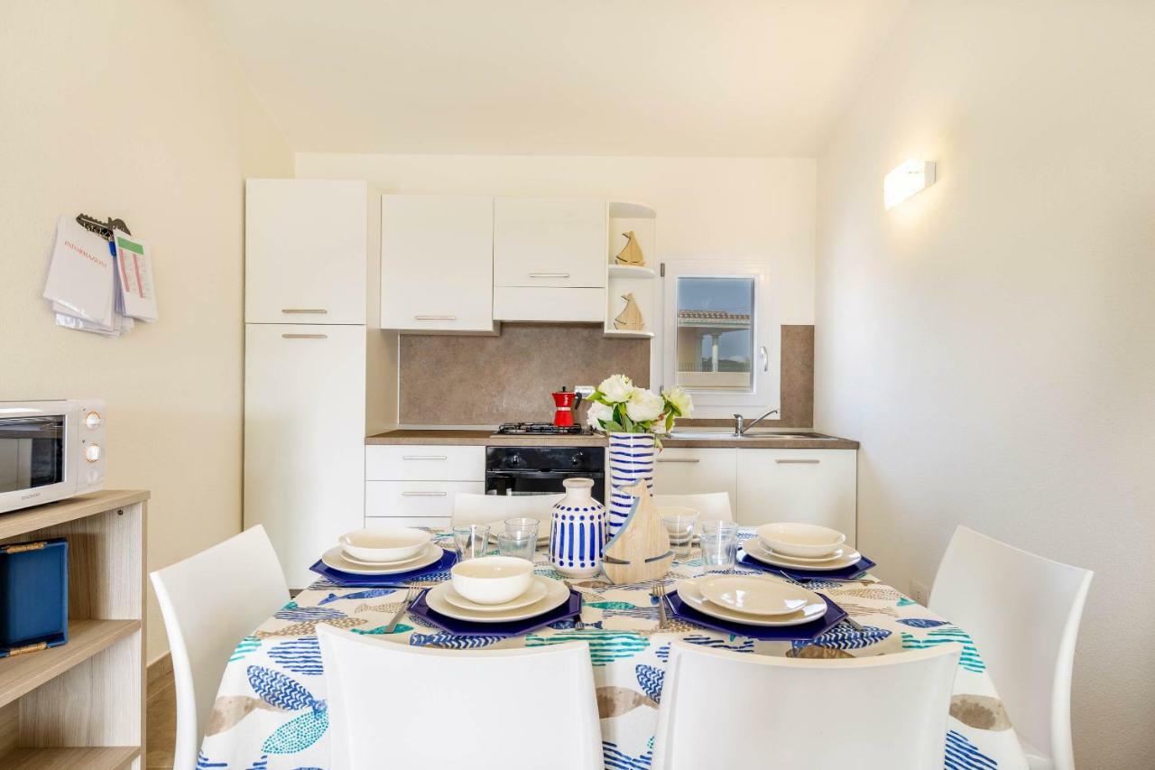 Caneis Apartments San Teodoro  Exterior photo