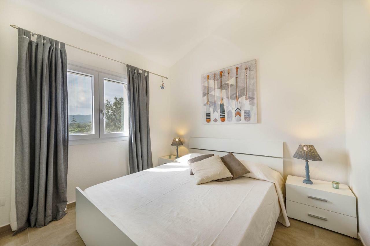 Caneis Apartments San Teodoro  Exterior photo